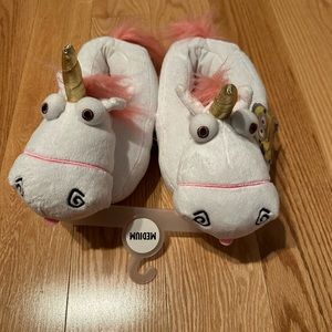 NWT Despicable Me Unicorn Slippers